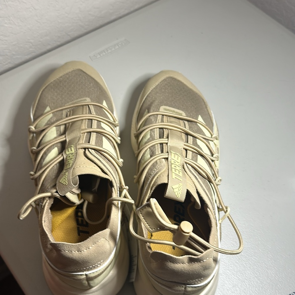 ADIDAS TERREX VOYAGER 21 NEW, size 12.5 , very comfy, last one! GZ9222